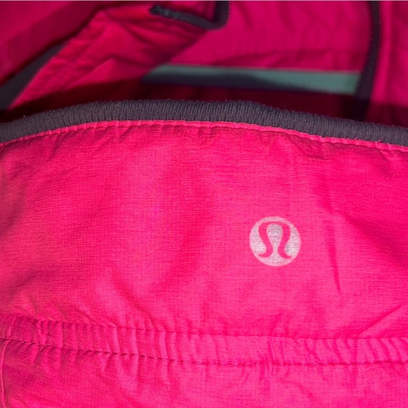 Lululemon Reservable Goose Down Sonic Pink Puffer Vest Med Small Athletica Rare - Picture 7 of 16